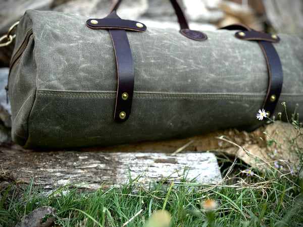 Wanderer Duffle - Field Green/Chocolate/Natural Brass