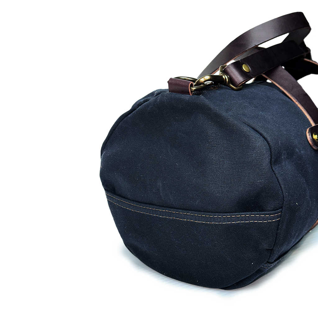 Wanderer Duffle - Black/Chocolate/Antique Brass